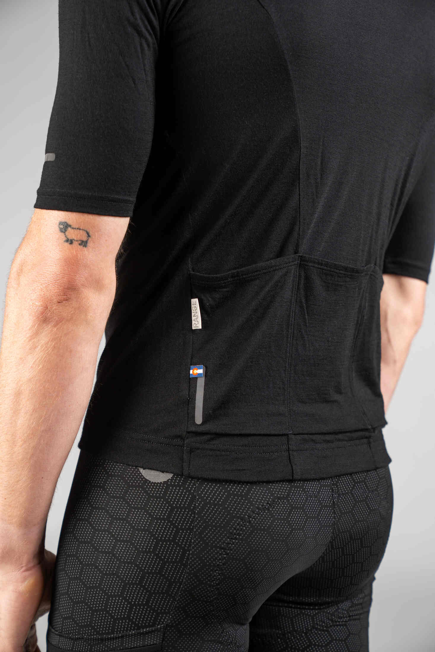 Men's Black Merino Wool Cycling Jersey - Back Pockets