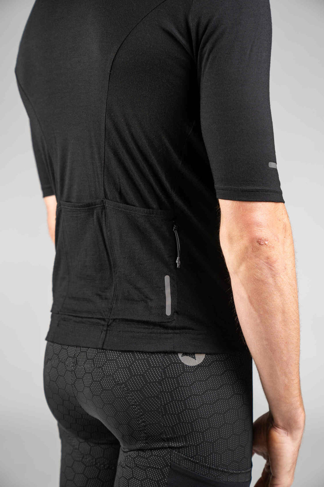 Men's Black Merino Wool Cycling Jersey - Back Pocket Zipper