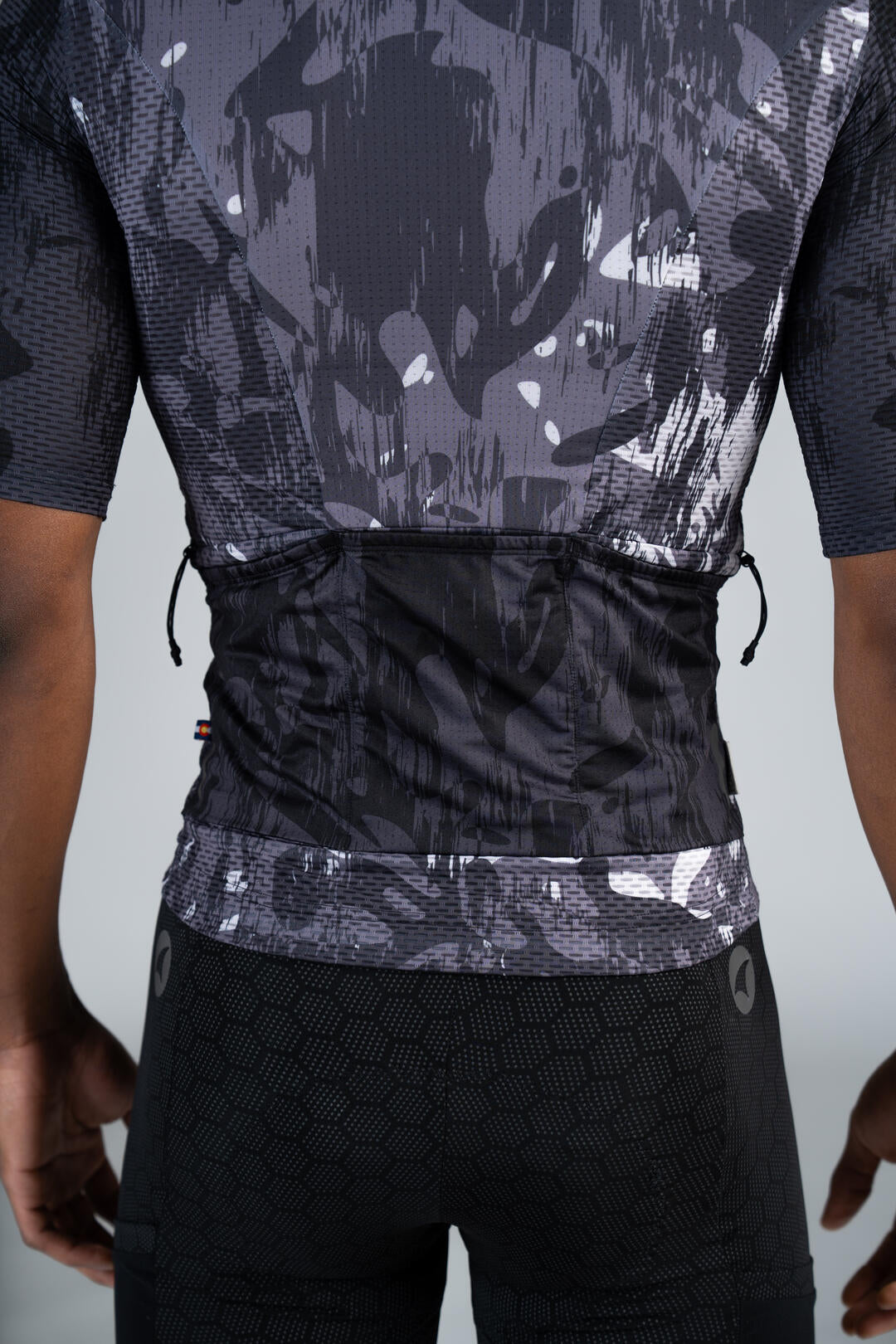 Men's Black Mesh Gravel Cycling Jersey - Back Pockets