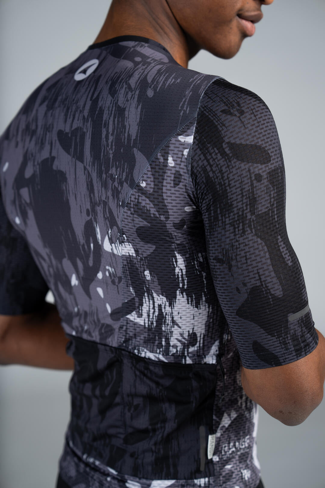 Men's Black Mesh Gravel Cycling Jersey - Sleeve Detail