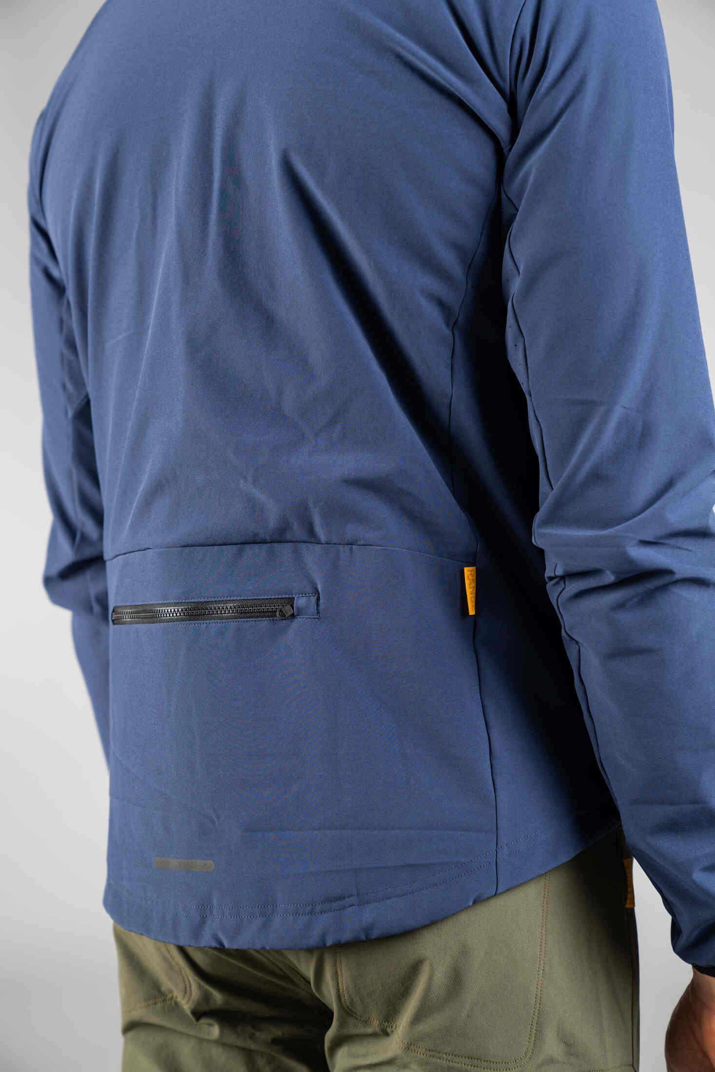 Men's Navy Blue Insulated Cycling Jacket - Back Pocket