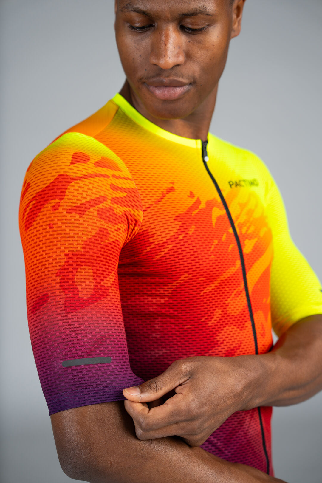 Men's Ombre Mesh Cycling Jersey - Right Sleeve