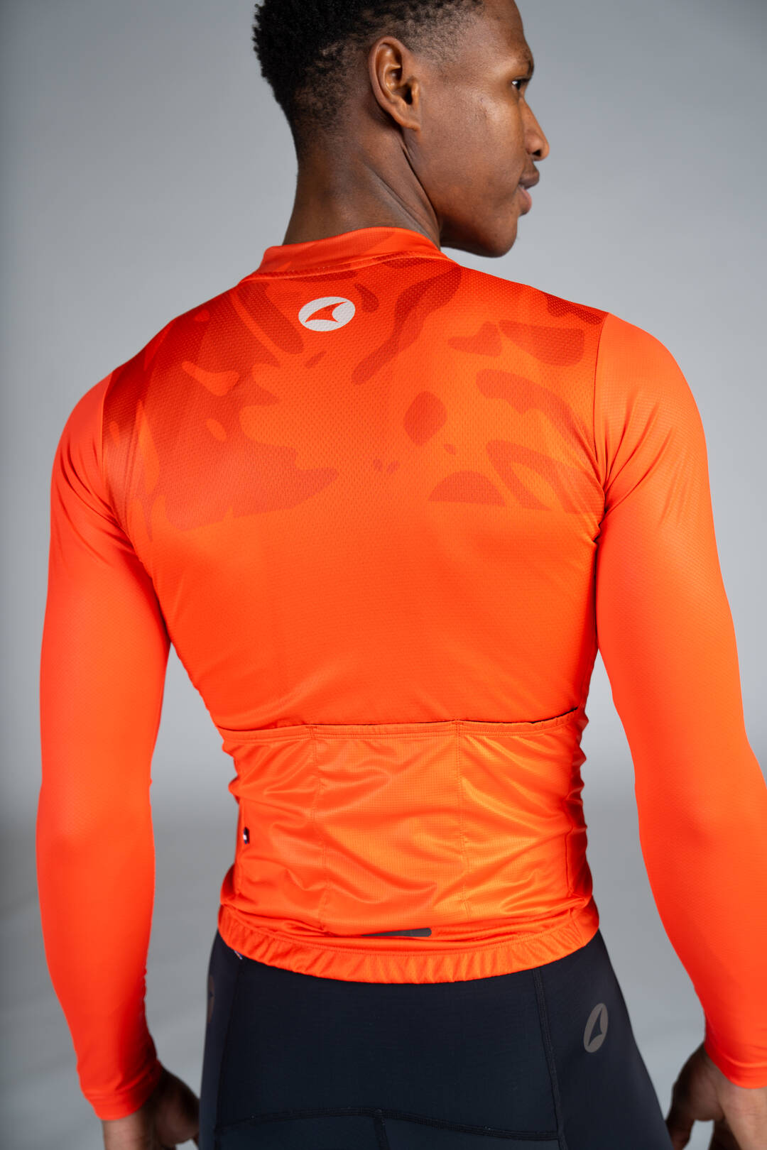 Men's Red Aero Long Sleeve Cycling Jersey - Back Close-Up