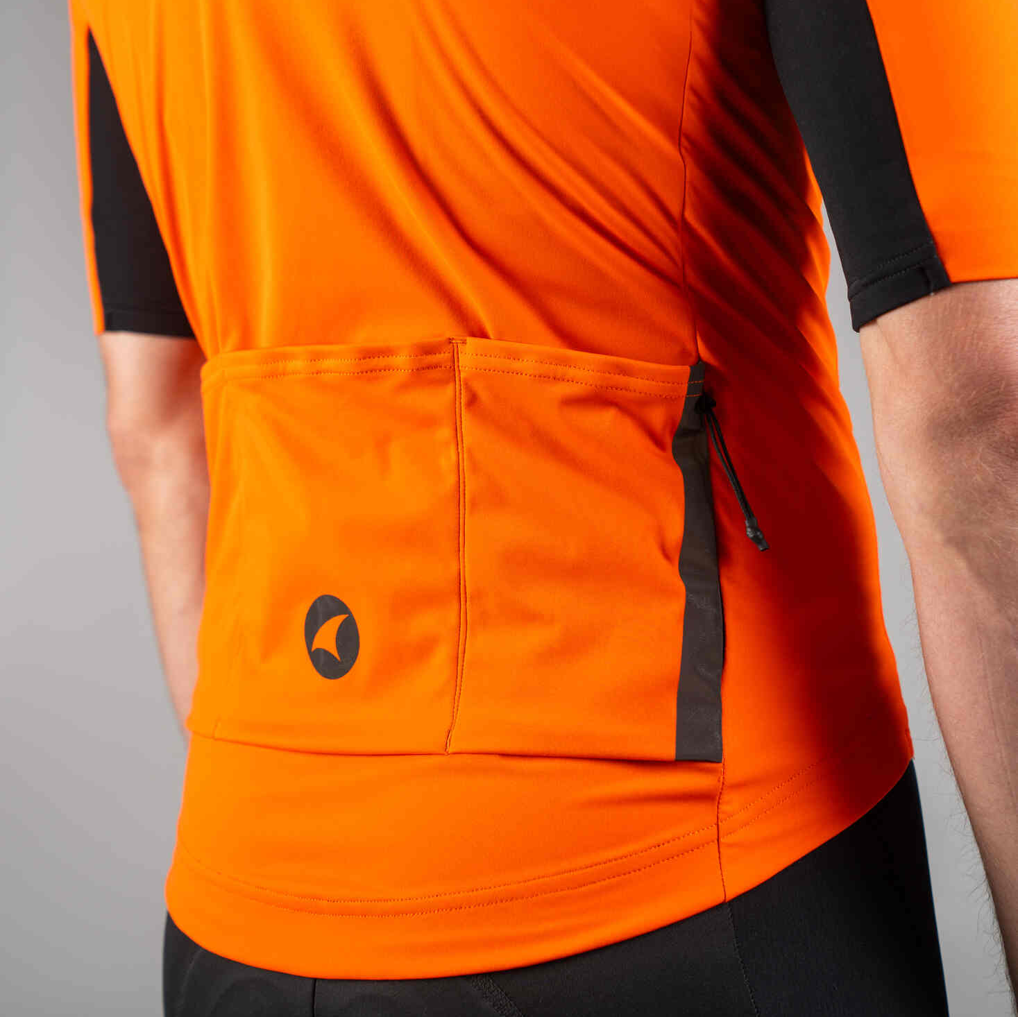 Men's Water-Resistant Short Sleeve Cycling Jacket - Back Pocket Close-Up