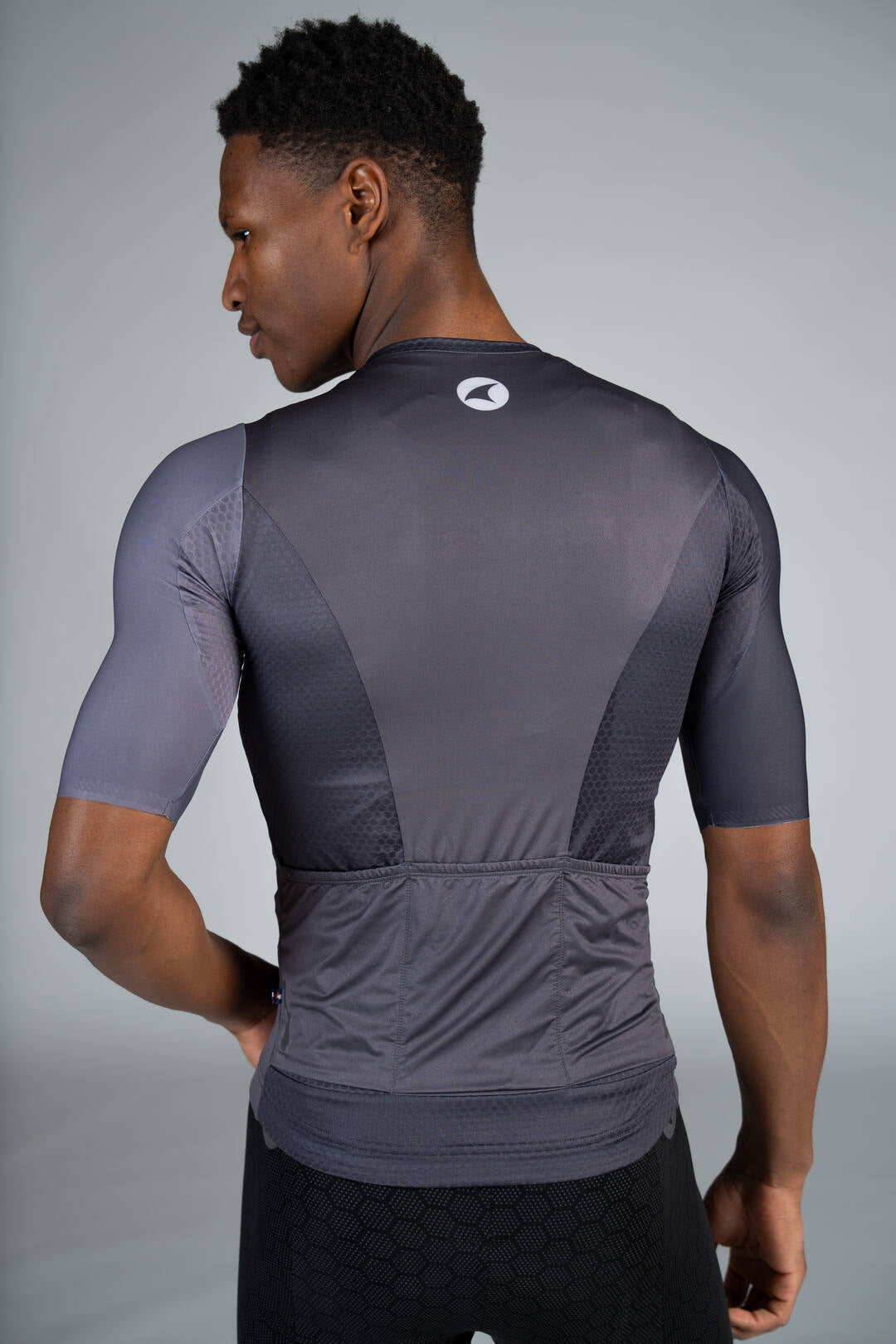 Men's Summit Aero Black Cycling Jersey - Back Pockets