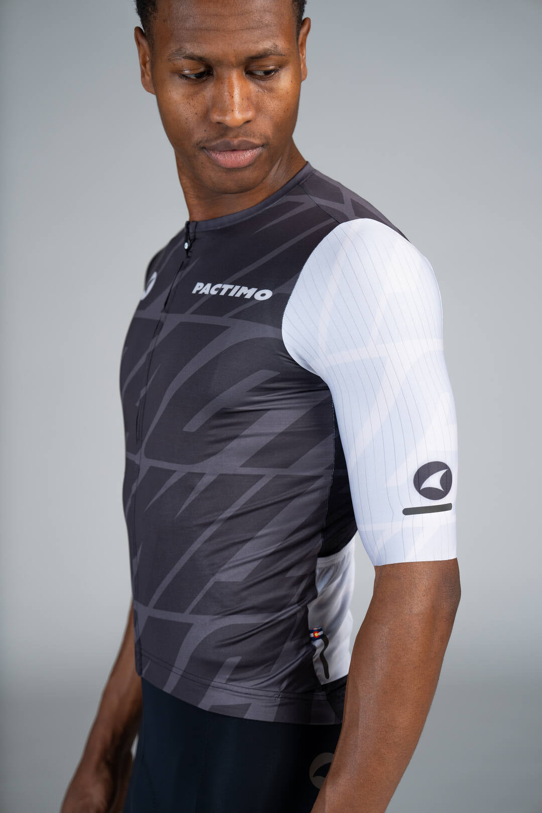 Men's Black Flyte Cycling Jersey - Side View