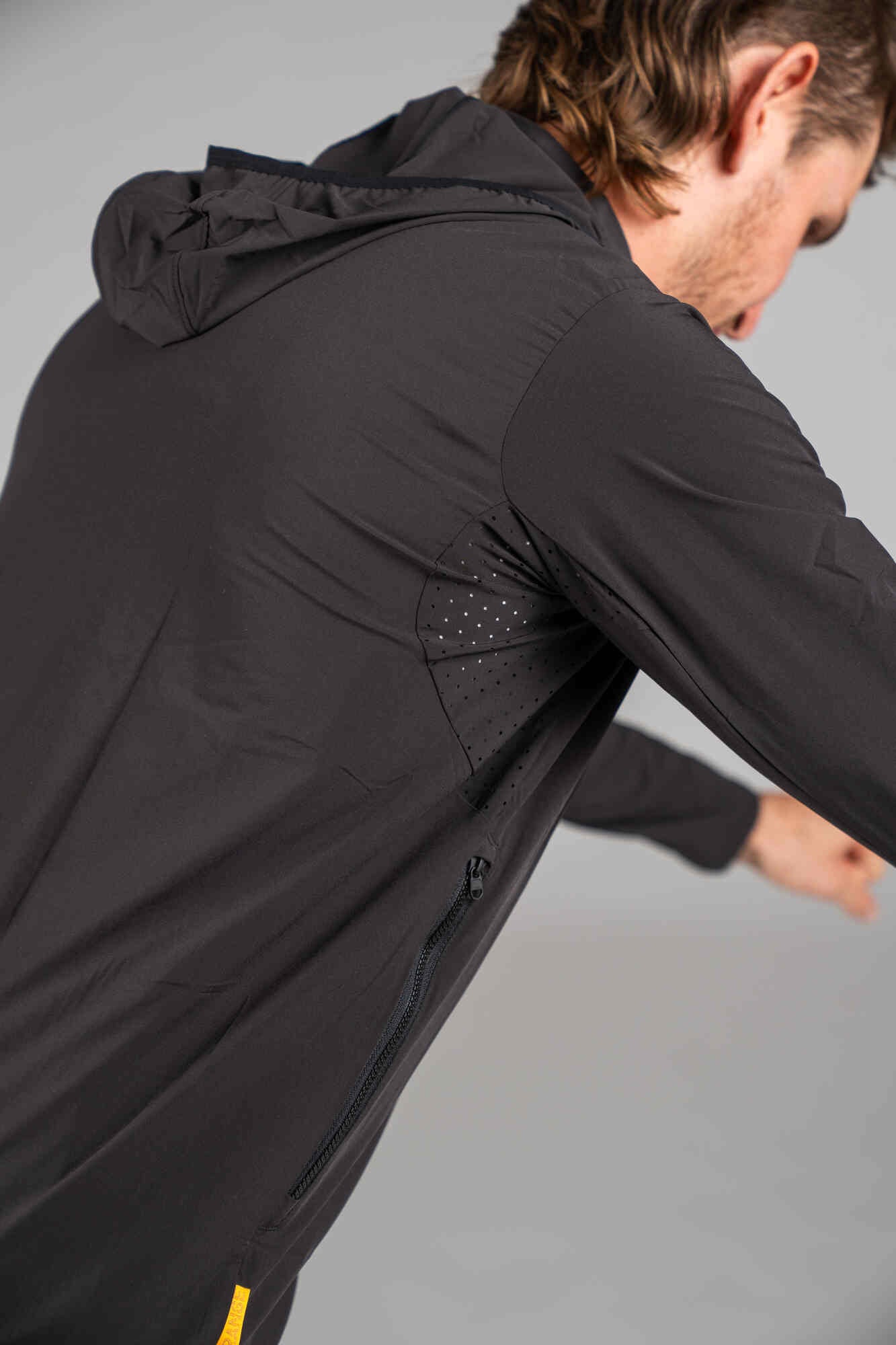 Men's Lightweight Packable Cycling Jacket - Underarm Venting