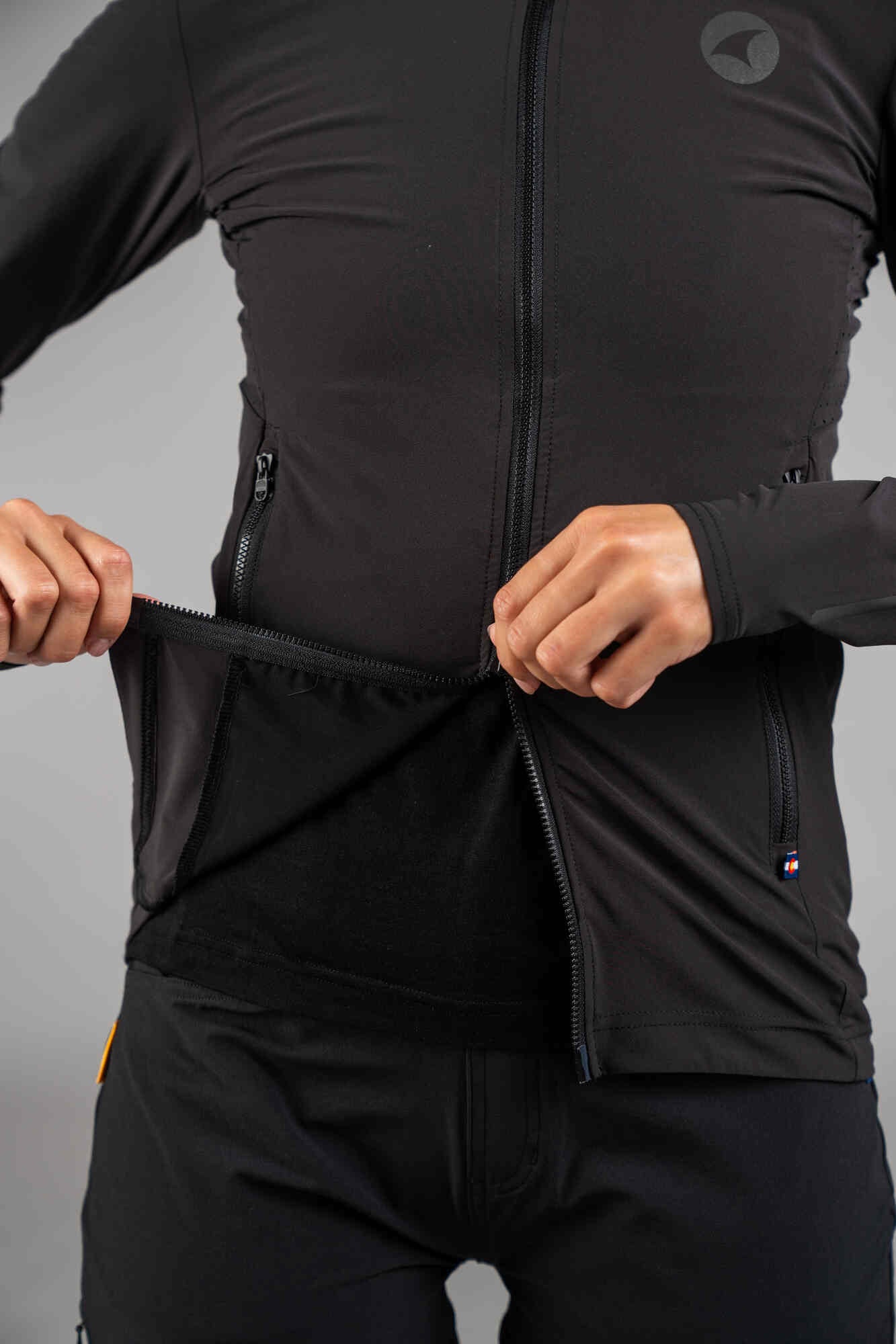 Women's Lightweight Packable Cycling Jacket - Two-Way Zipper