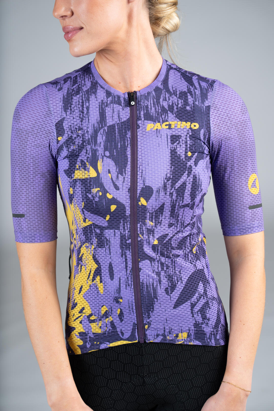 Women's Purple Mesh Gravel Cycling Jersey - Front Close-Up