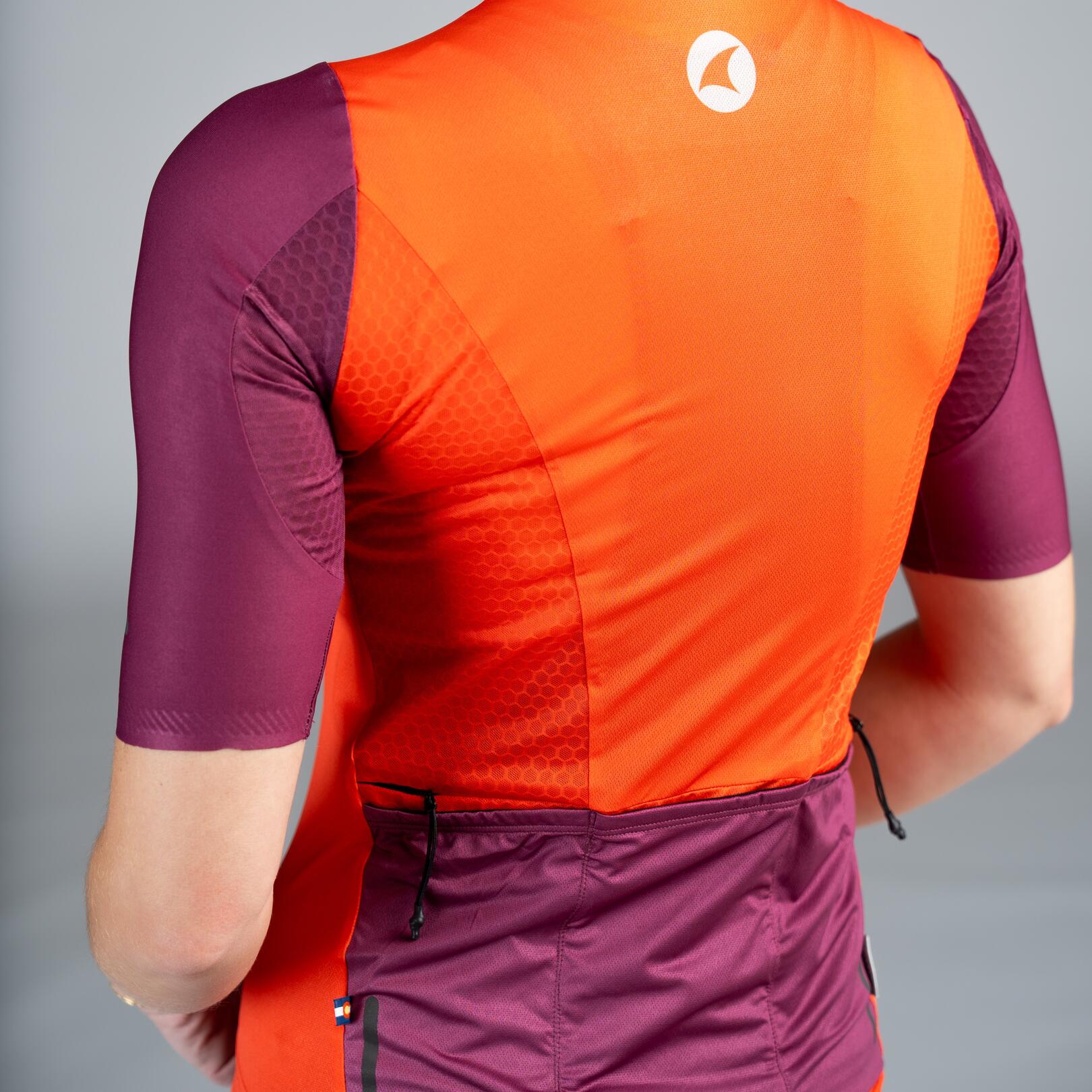 Women's Gravel Cycling Jersey - Fabric Detail