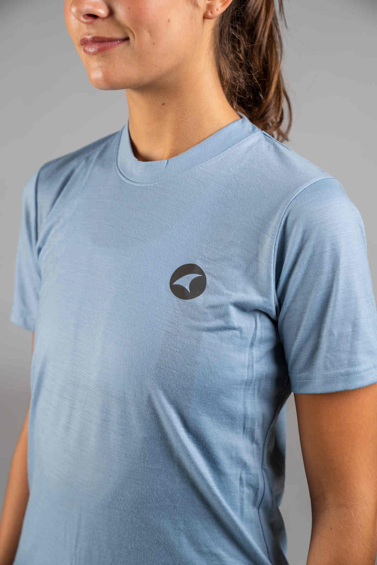 Women's Light Blue Merino Wool MTB Jersey - Close-Up