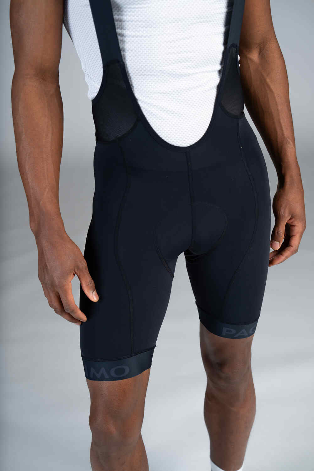 Men's Black Cycling Bibs - Ascent Vector Front Close-Up 2